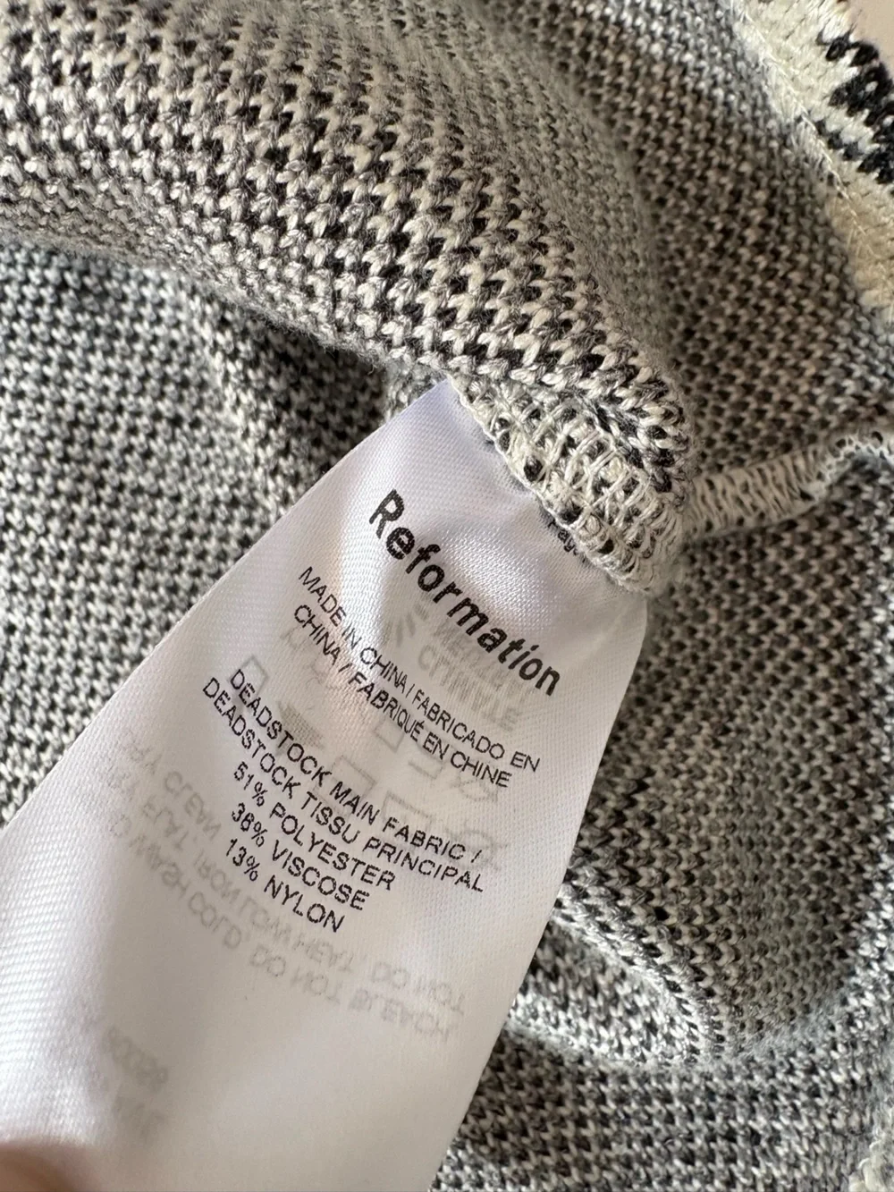 Reformation || Suzie Houndstooth Mini Skirt Black‎ Gray Check 0_8